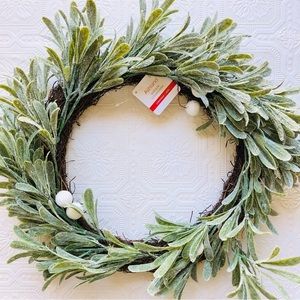 Ashland Christmas Wreath Frosted Green